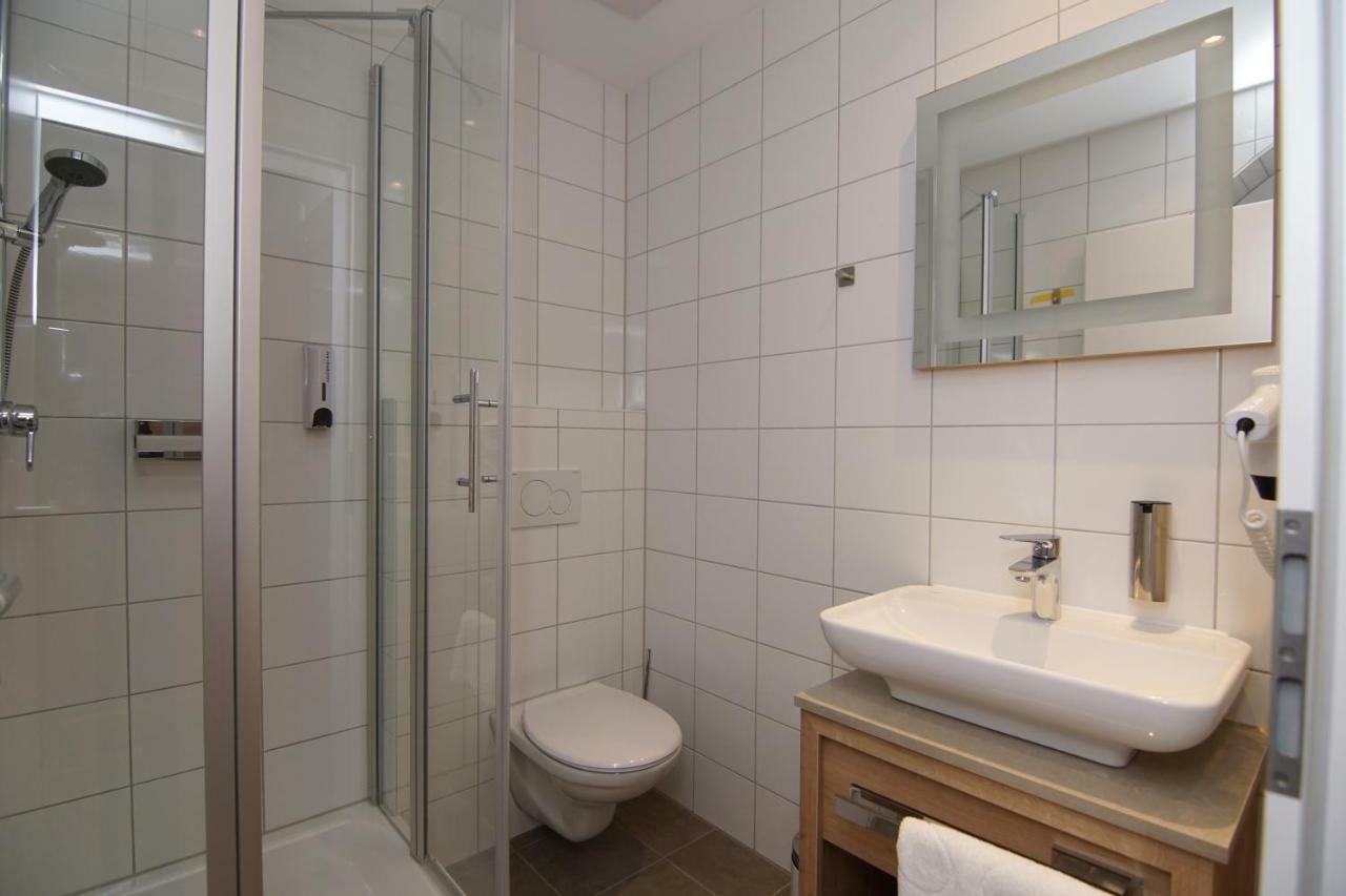 Casa Constanza Hotel Garni ฟรีดริชส์ฮาเฟน ภายนอก รูปภาพ